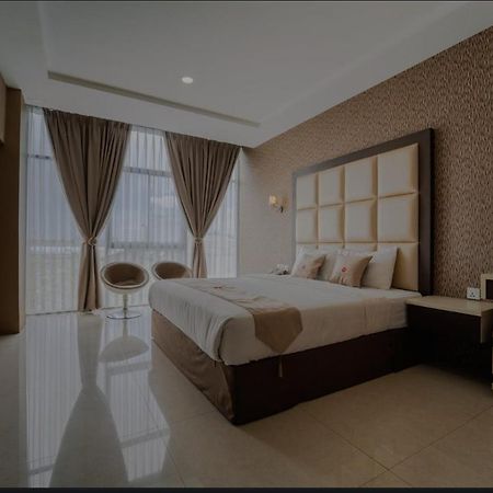 Osaka Hotel Batam Nagoya Eksteriør billede