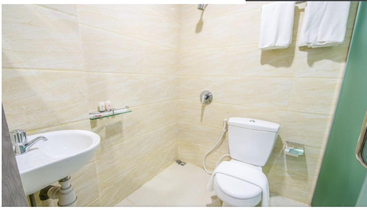 Osaka Hotel Batam Nagoya Eksteriør billede